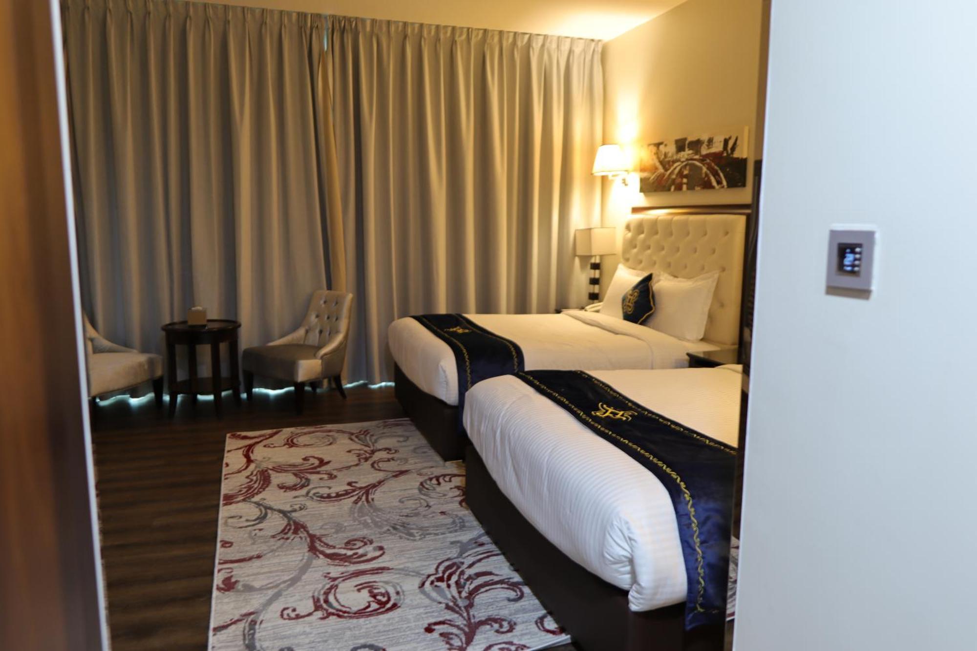 Seven Seas Hotel Dubaï Extérieur photo