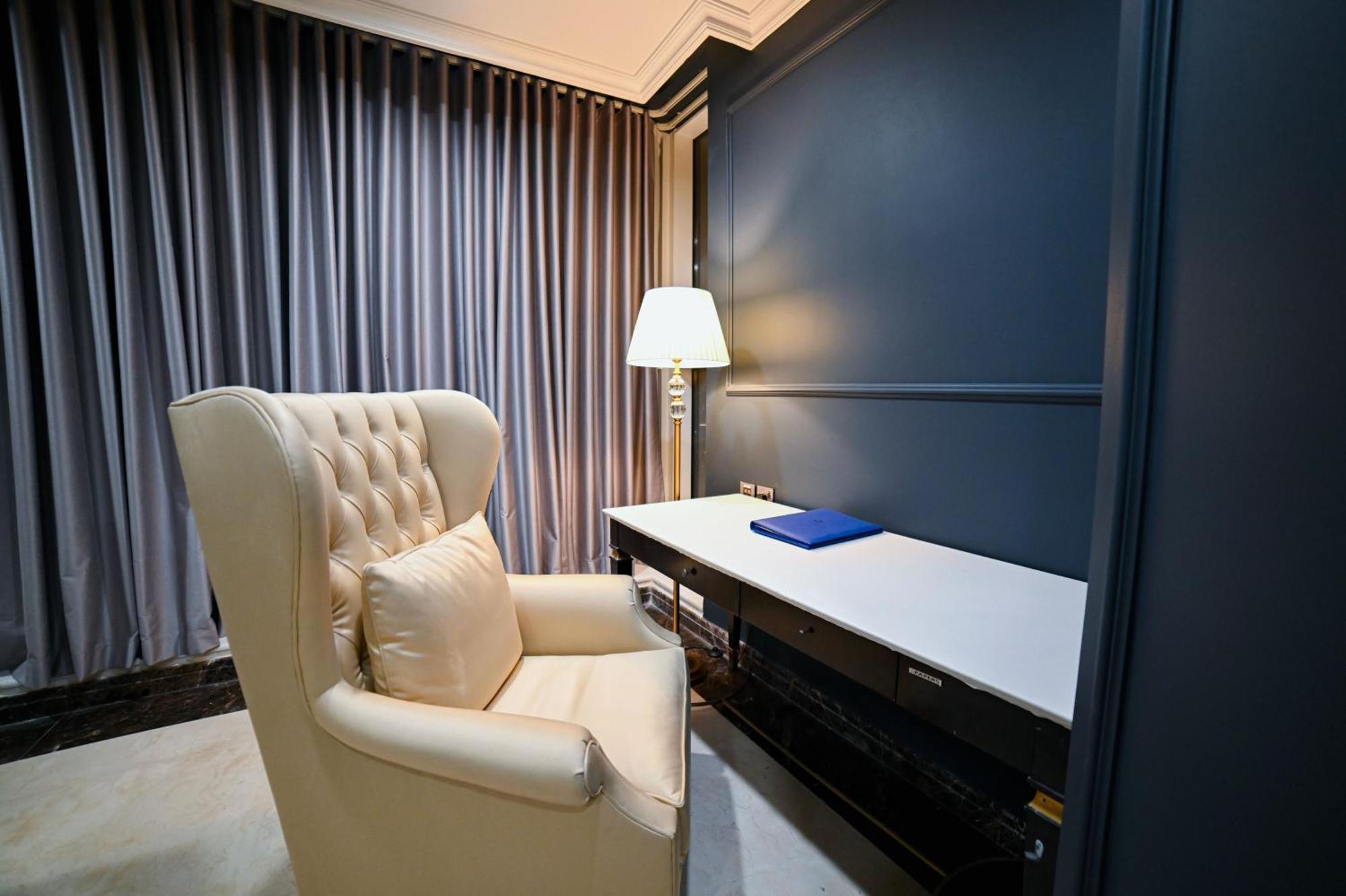 Seven Seas Hotel Dubaï Extérieur photo