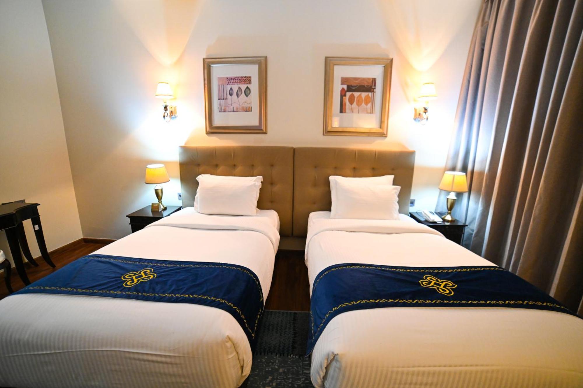 Seven Seas Hotel Dubaï Extérieur photo